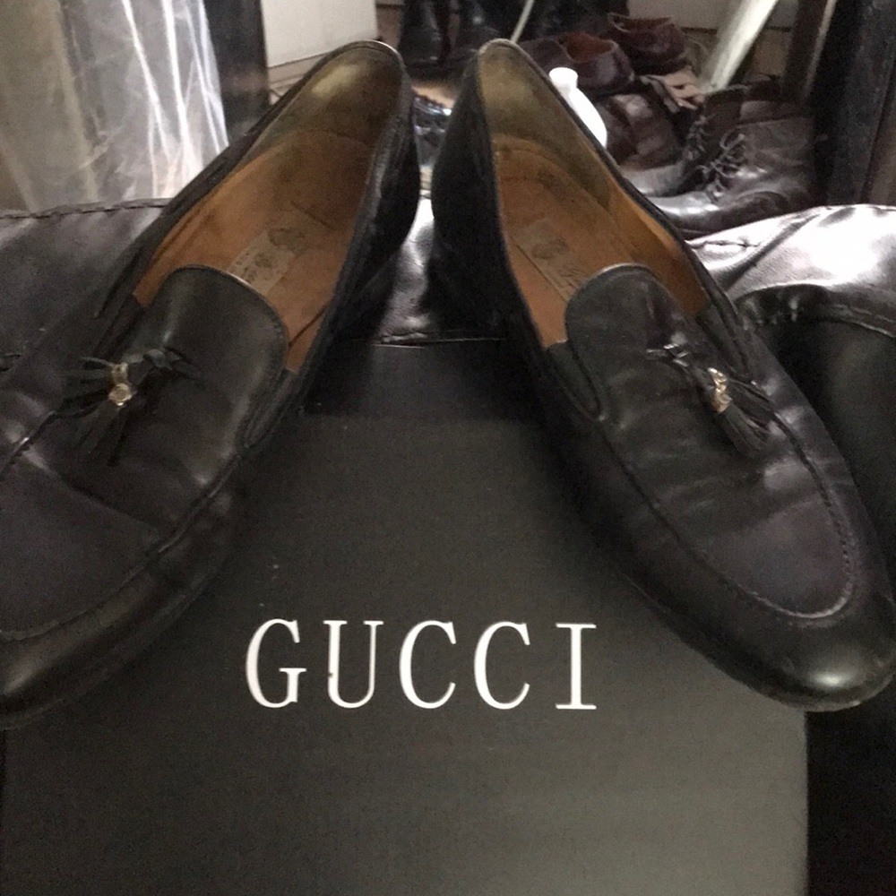 Gucci black leather shoes for men